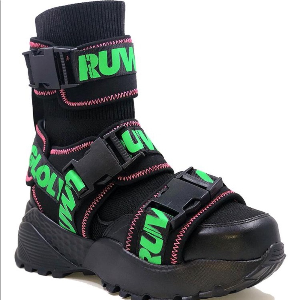 YRU TEQ boots
